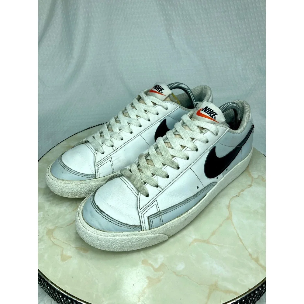 Nike Blazer Low 77 Vintage Leather Shoes Mens Sz 8.5 White Retro Sporty Sneakers